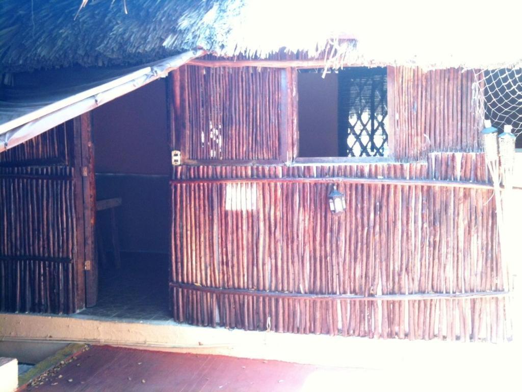 Mayan Hostel Канкун Экстерьер фото