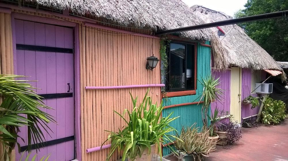 Mayan Hostel Канкун Экстерьер фото