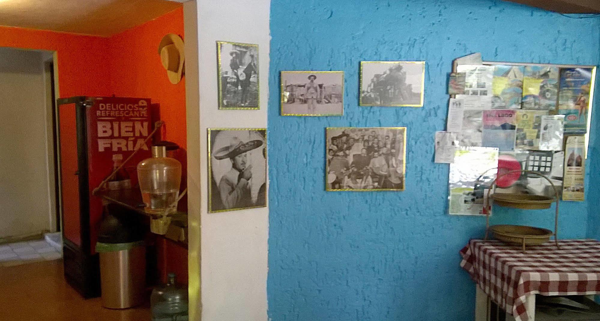 Mayan Hostel Канкун Экстерьер фото